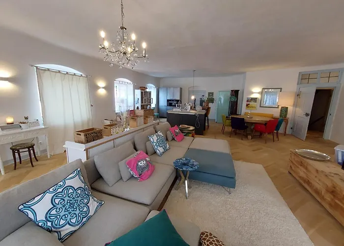 Kroneloft 4 Schlafzimmer 250 Qm Апартаменты Neuburg an der Kammel