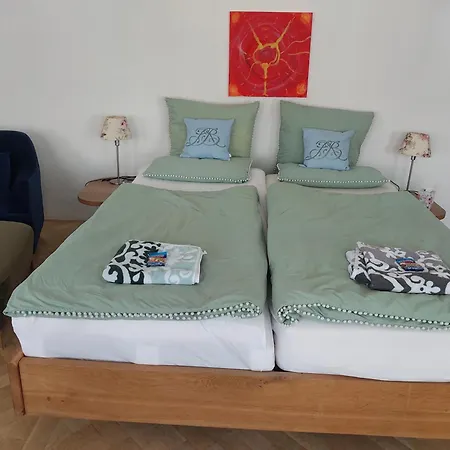 Zur Krone Apartment Neuburg an der Kammel